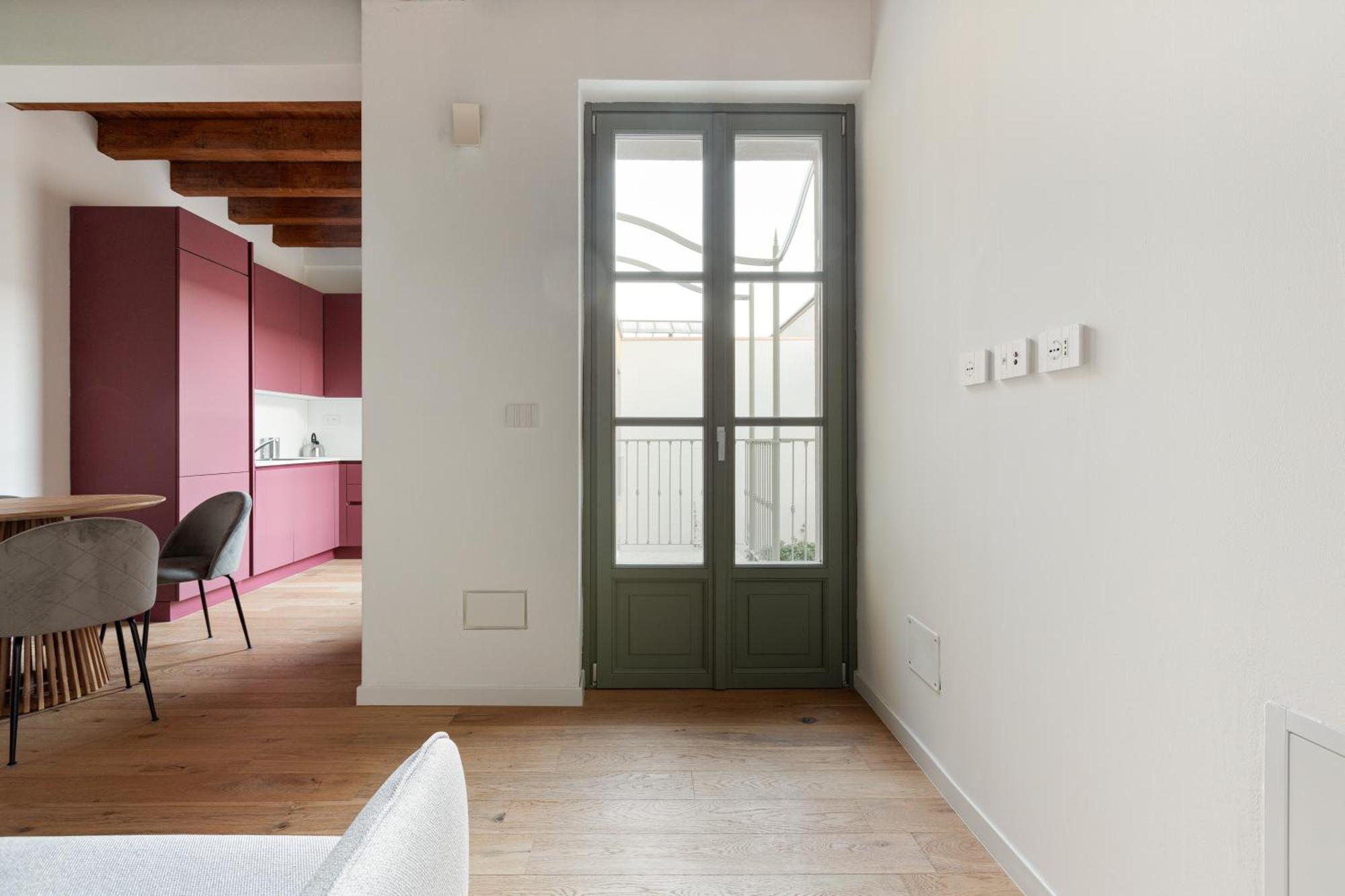 Appartamento Modern In With Balcony
